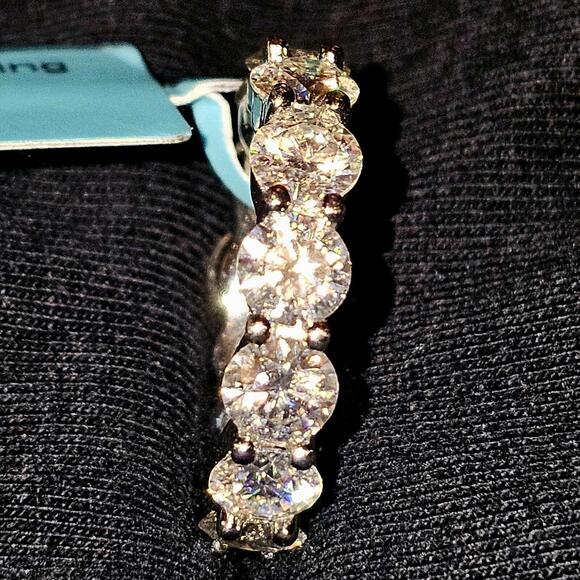 Moissenite 6 C And 925 Sterling Silver Engagement Ring Size 6 - Picture 2 of 9